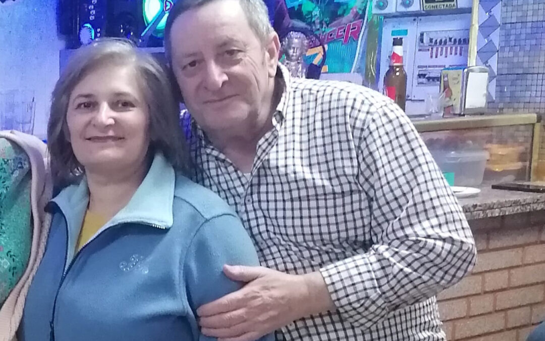 Fiesta de despedida a un entrañable negocio familiar de Martos