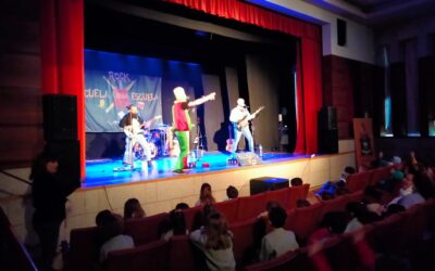 El rock «se cuela» en los colegios de Torredonjimeno