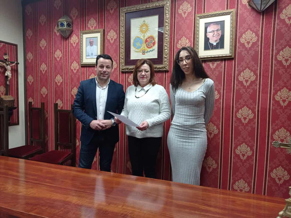 Entrega dinero loteria navidad agrupacion