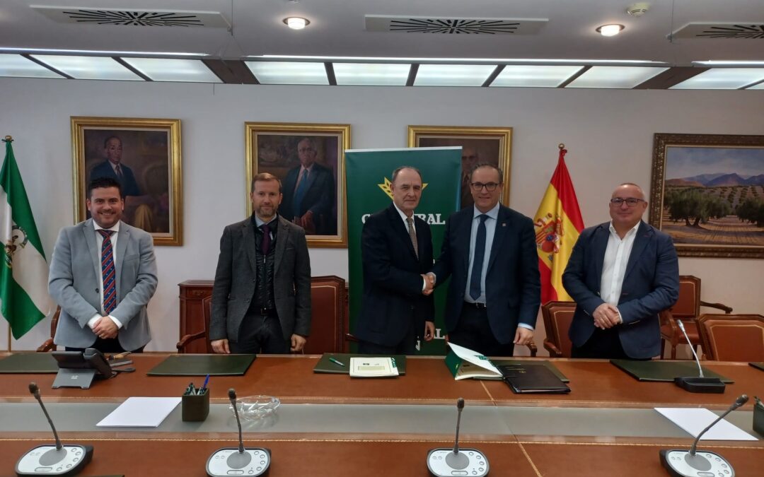 Convenio entre la Caja Rural y el Colegio de Gestores Administrativos