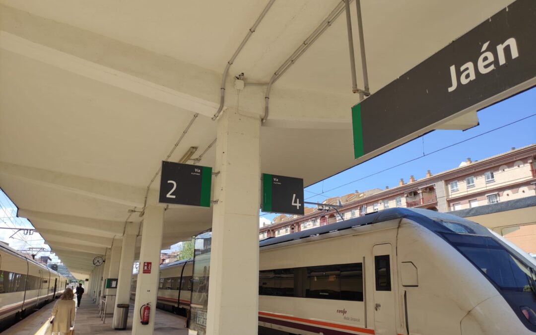 Dos obras condicionarán los horarios de Renfe desde Jaén a Linares
