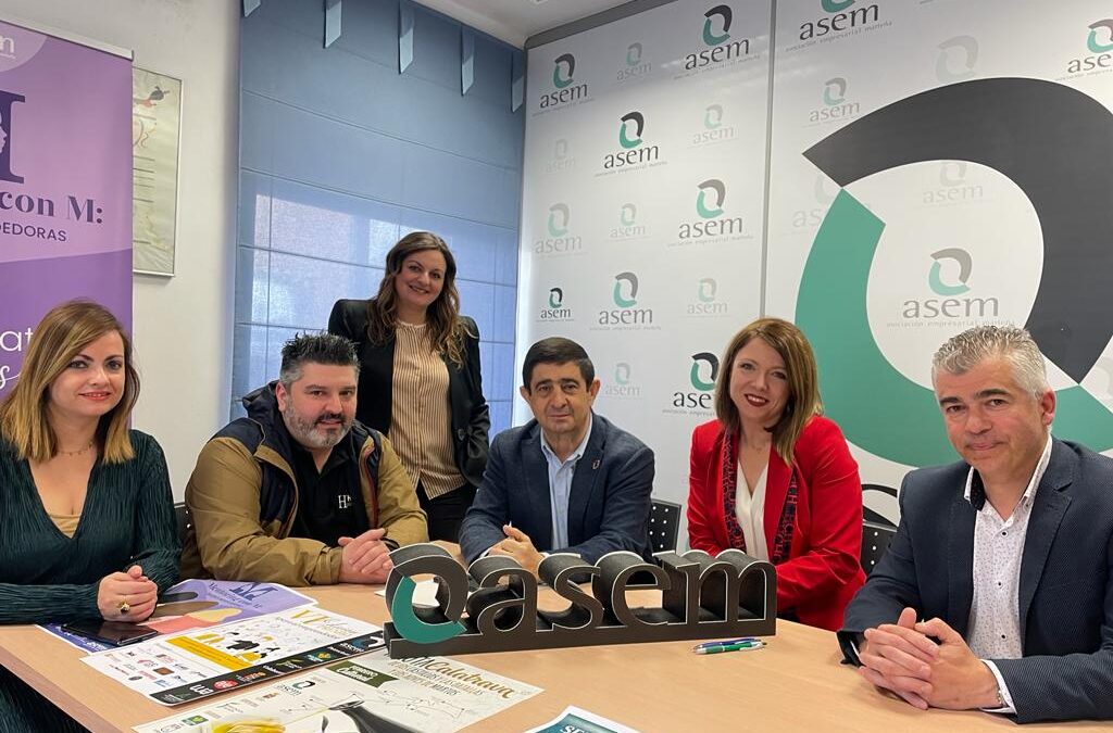 Reyes elogia el dinamismo de los emprendedores marteños