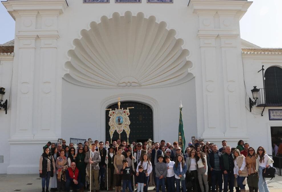 La Bobadilla se puso a los pies de La Blanca Paloma