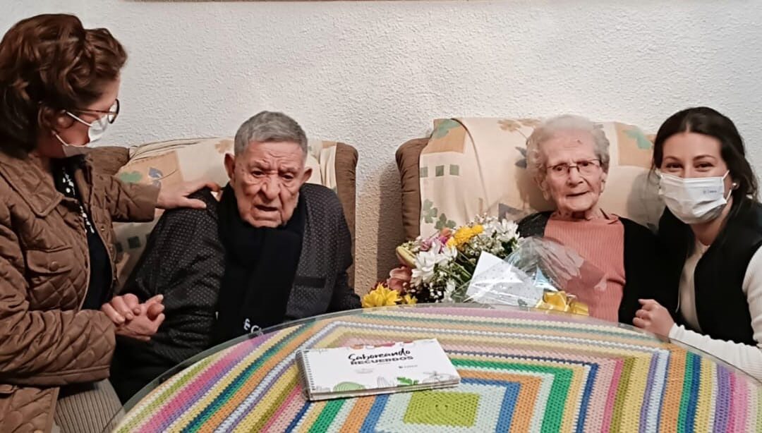Celebración del Día de San Valentín con los más longevos del SAD de Andújar