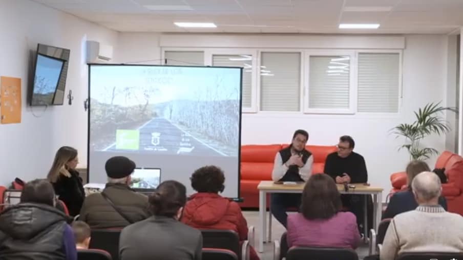 Presentado el nuevo material promocional turístico de Castillo de Locubín