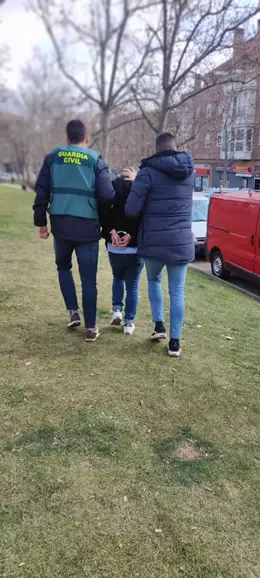 Un detenido por más de 250 estafas y extorsiones en la red