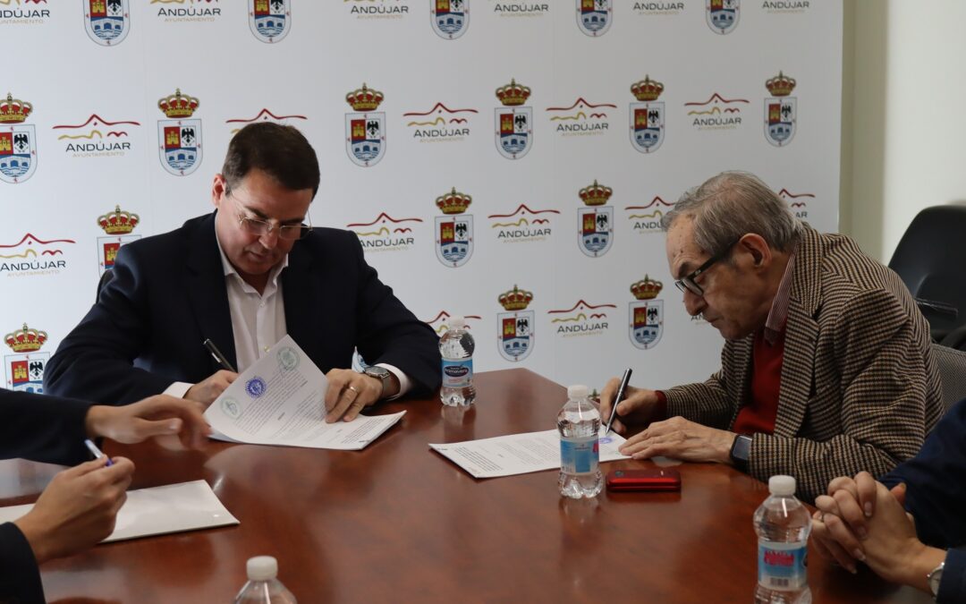 El Ayuntamiento de Andújar refuerza su apoyo al sector empresarial a través de la renovación del convenio con la Cámara de Comercio