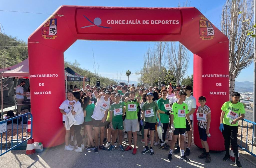 Más de 300 personas participan en la primera carrera plogging medioambiental de Martos