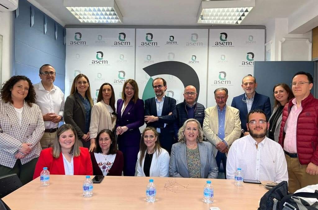 Encuentro del Partido Popular con representantes de los programas «Mentoring» y «Rema»