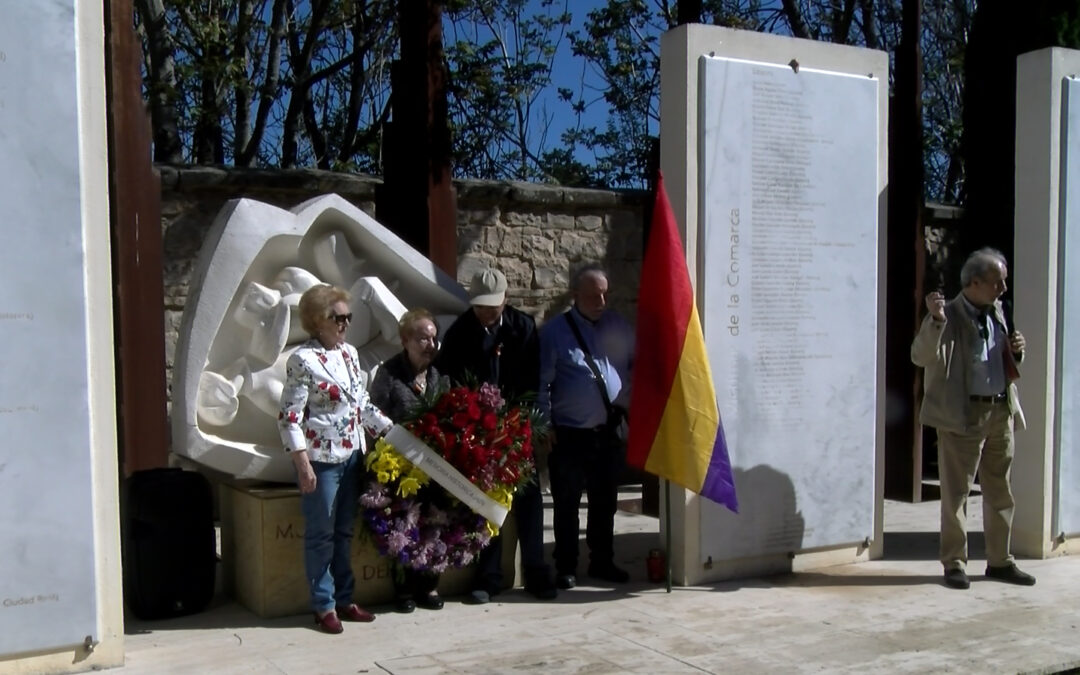 Un acto en el Cementerio de Linares cierra la programación de las Jornadas de Memoria Democrática celebradas en la ciudad