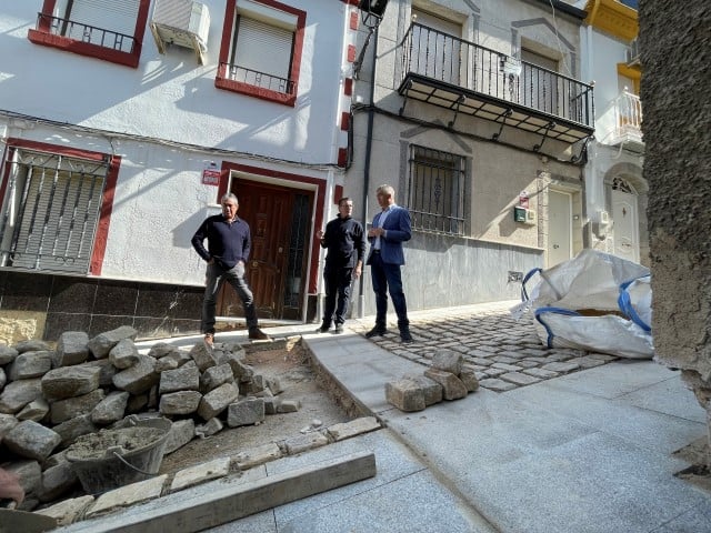 El Ayuntamiento de Martos supervisa las obras de la calle Corral del Concejo
