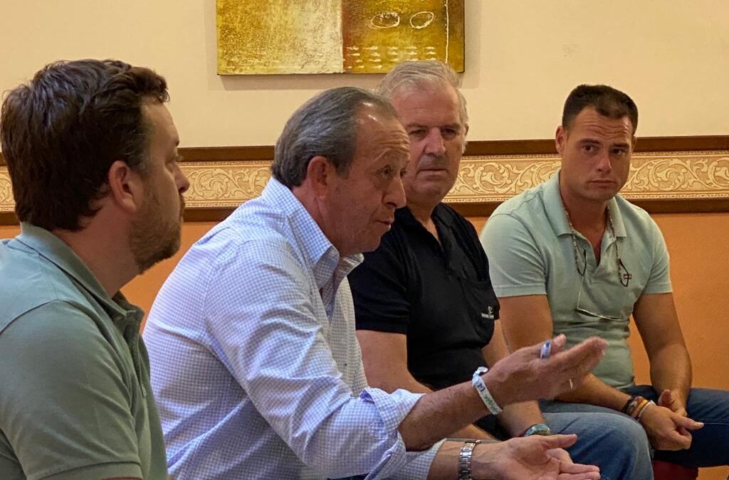 Carmona Limón promete dar «protagonismo» al sector del caballo para favorecer al desarrollo económico