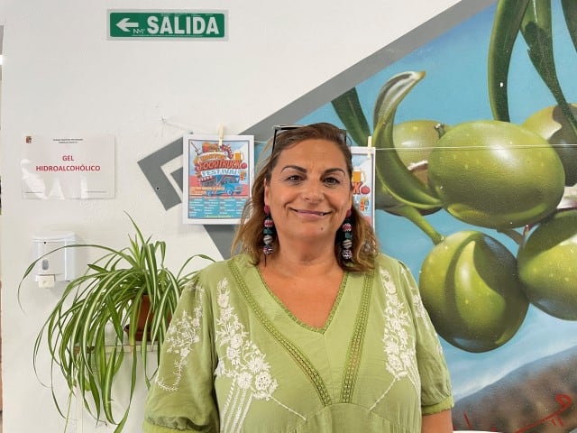 Ana Matilde Expósito anima a disfrutar de la gastronomía internacional y la música en el Martos Foodtruck Festival