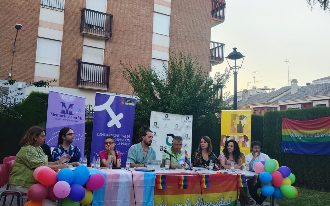 La Semana del Orgullo trae una mesa coloquio llena de experiencias de la mano de ASEM y el colectivo Geente LGTBIQA+