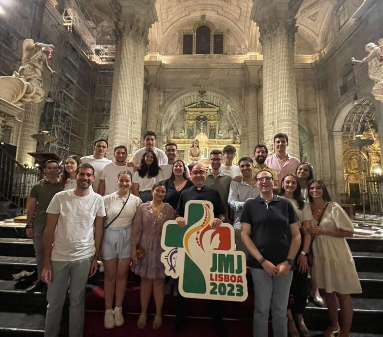 Un amplio grupo de marteños prepara su viaje a Lisboa para participar en las JMJ