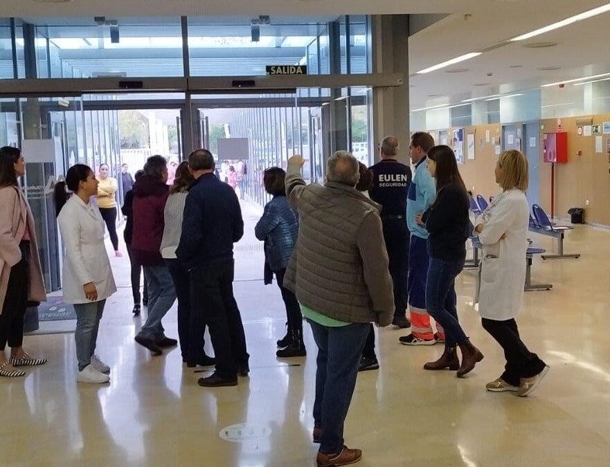 El Centro de Salud de Arrayanes se forma en el uso de los sistemas de emergencia con un simulacro