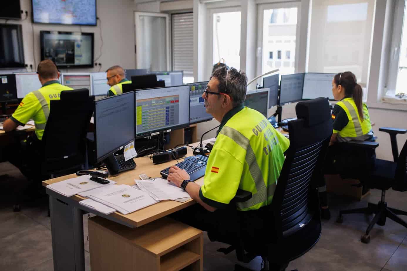 Alrededor de 2.400 agentes de la Guardia Civil vigilan el tráfico durante la cumbre de la OTAN