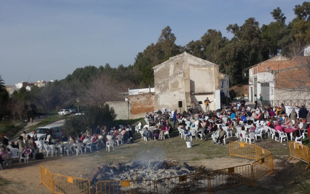 El Chisco de San Antón 2024 arde satisfactoriamente para la presidenta