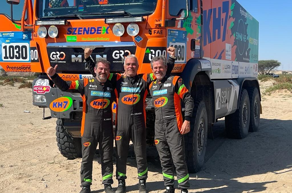 Un arjonero en el primer equipo que compite en el Rally Dakar con un camión híbrido, alimentado por hidrógeno y diésel