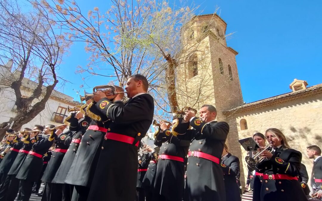 El barrio de la Magdalena vibra con los sones de Fe y Consuelo