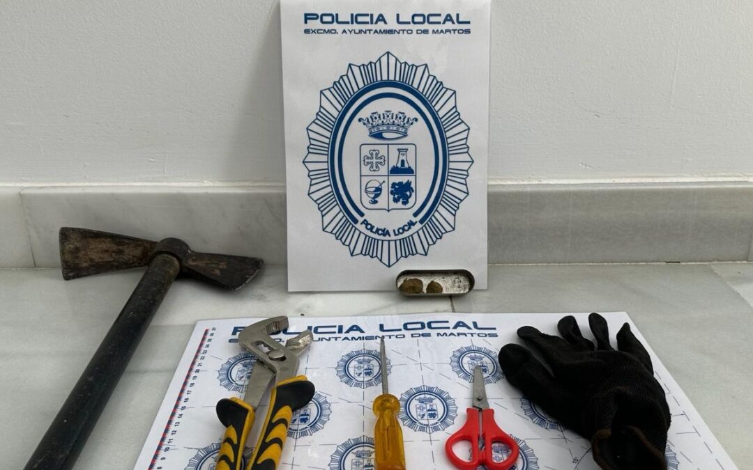La Policía Local interviene material para asaltar cocheras y sustancias estupefacientes