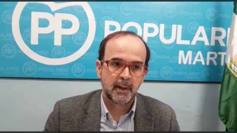 Ocaña lamenta que el PSOE de Martos “esté jugando a usar la imagen y el nombre de Martos para hacer partidismo”