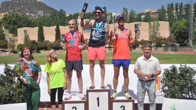 Manuel Juan Ortega consigue la plata en la Maratón en Pista ‘Ciudad de Jaén’ el día de su cumpleaños