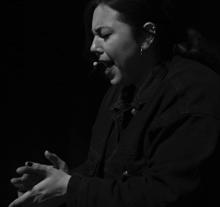 La cantaora de Linares Alba Martos premio de la IX Bienal Flamenca de la ONCE