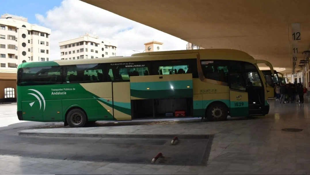 La Junta establece refuerzo en la línea de autobús Martos-Jaén