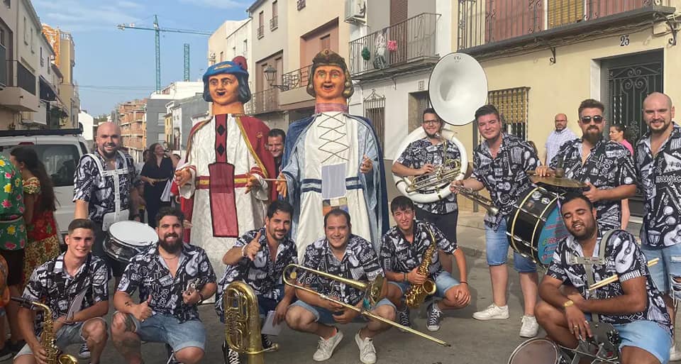 Charangas de diferentes puntos se darán cita en Torredonjimeno por una buena causa