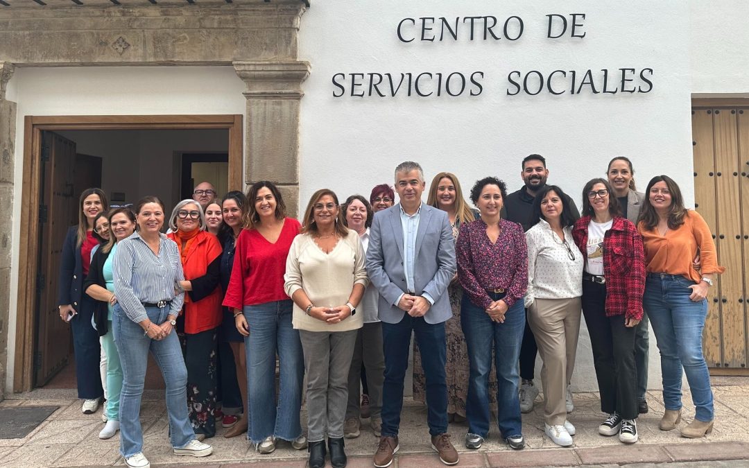 El primer edil muestra «enorme preocupación por la situación de la dependencia»