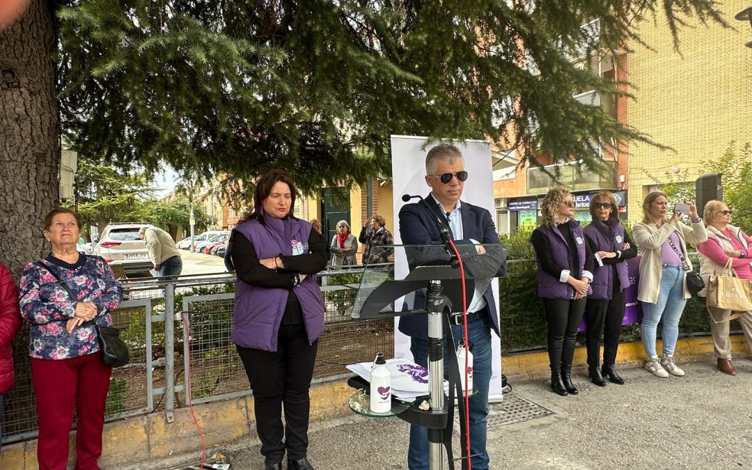 Martos reafirma su compromiso para luchar contra la Violencia de Género