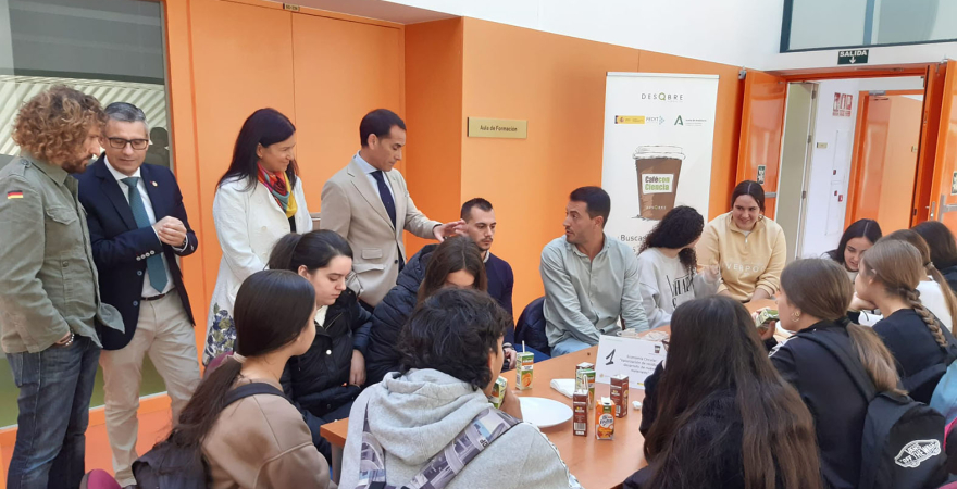 Comienzan en el Campus de Linares las actividades de la XXIV Semana de la Ciencia 2024 con la celebración del ‘Café con Ciencia’