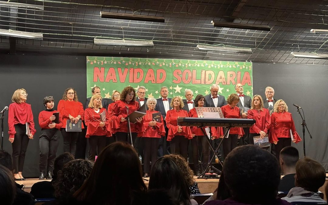 Sones navideños resuenan en Castillo por el pueblo valenciano