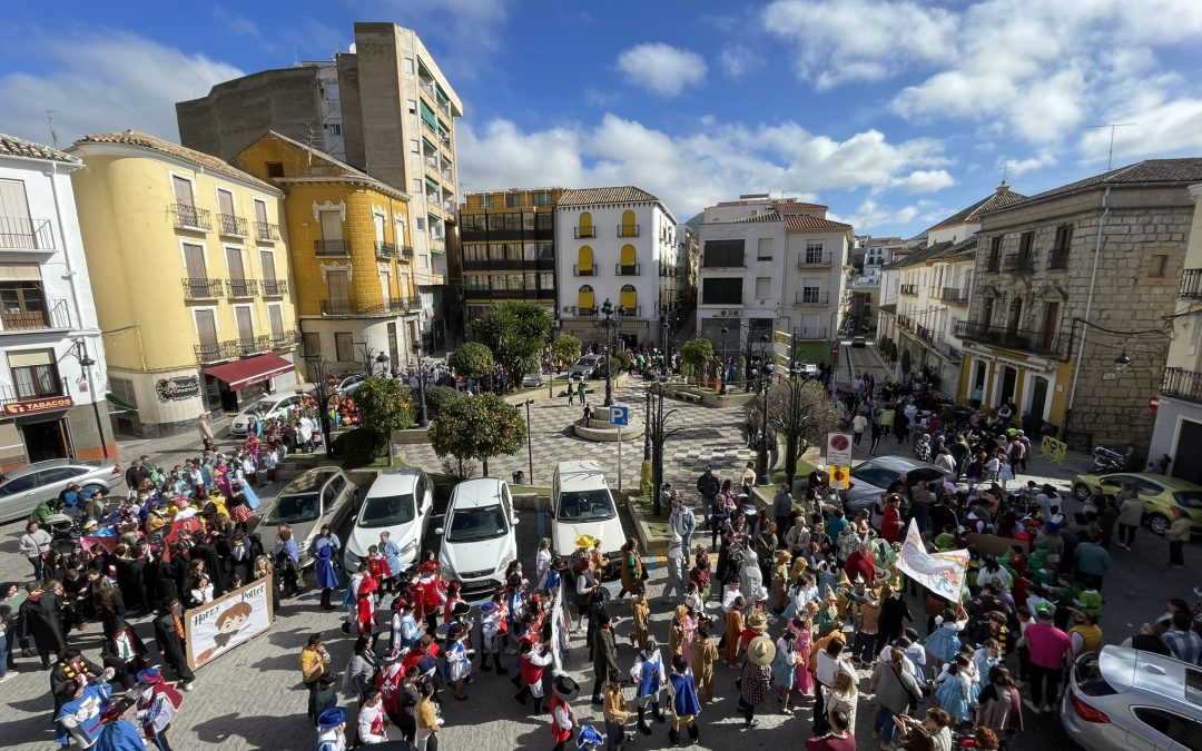 El Carnaval 2025 llegará el 22 de febrero con papelillos y pasacalles