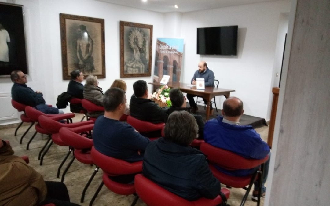 El cronista oficial de Jamilena presenta su última obra en los salones de ‘El Círculo La Unión’