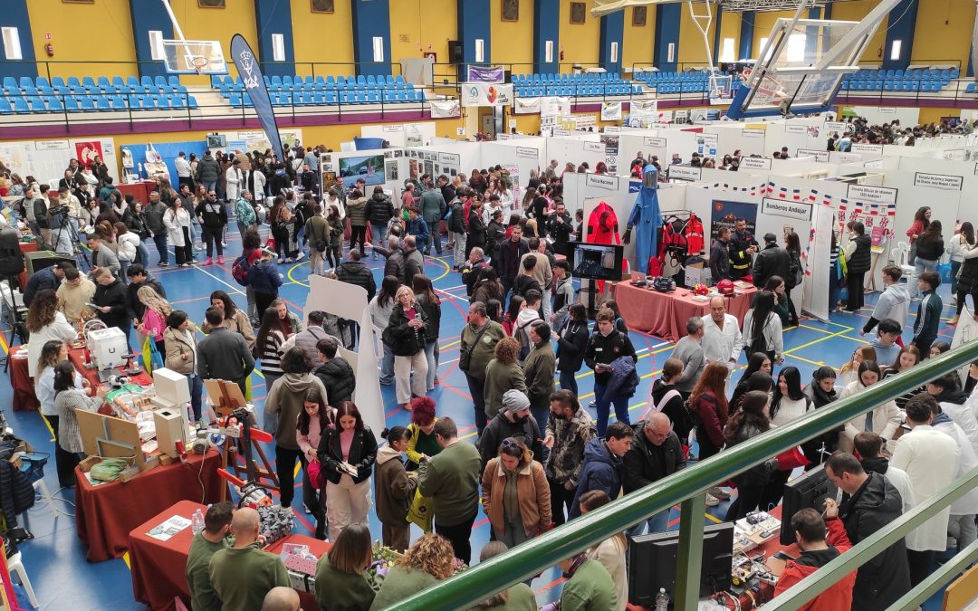 Récord de participación en el IX Salón del Estudiante