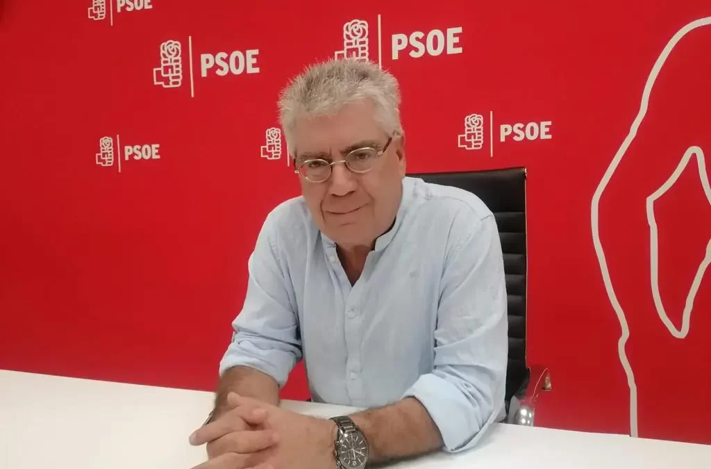 El PSOE de Linares insta a la Junta de Andalucía la instalación de un ascensor en el centro de adultos Paulo Freire