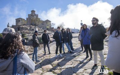 Visita cultural guiada de miembros de la UJA a Andújar y al Santuario