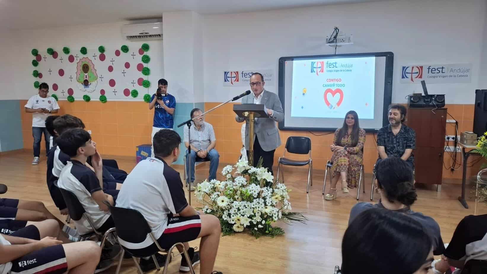 Intervención de Ayala en el CEIP Virgen de la Cabeza Continúan las obras del Paseo de la Libertad en Marmolejo