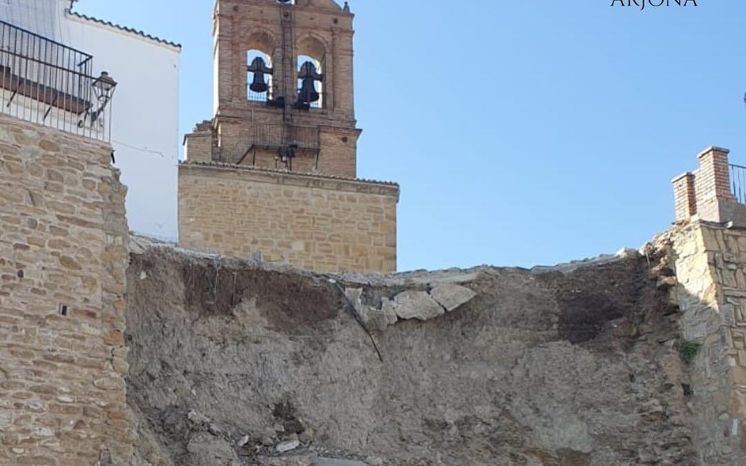 Arrancan las obras de rehabilitación de la muralla del Alcázar en Arjona