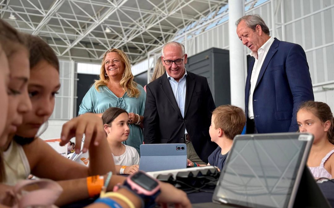 Andújar acoge el primer taller del programa CODI para impulsar las competencias digitales entre menores