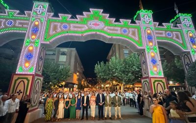 MARTOS | Comienza la feria con una noche de luz, música y tradición