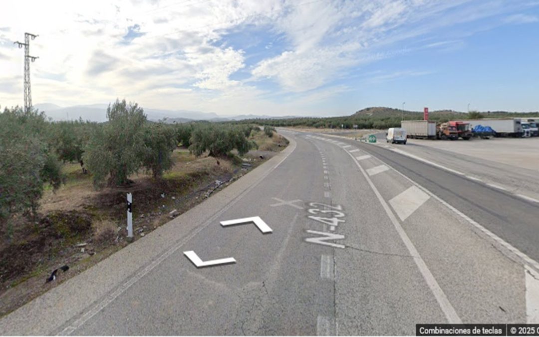 ALCAUDETE || Mueren dos empresarios agrícolas de Alcaudete al salirse su coche en la N-342 y chocar contra olivos