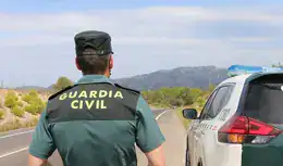 PROVINCIA || Un fallecido y un herido al volcar una furgoneta en el camino del Megatín, en Torredelcampo