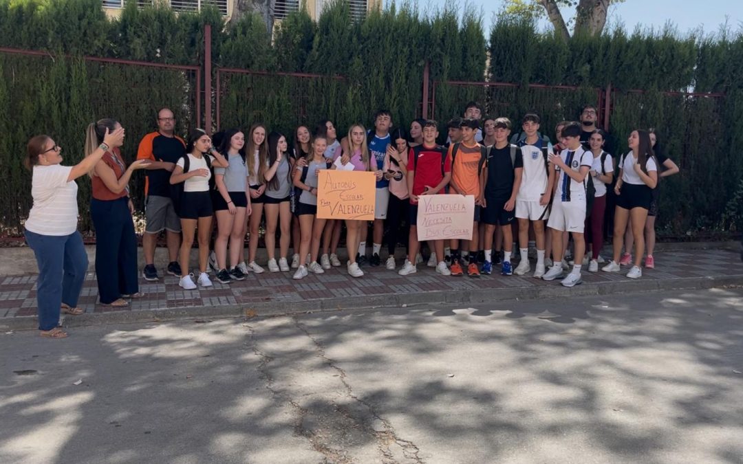 ARJONA | Protesta en Jaén para exigir la restitución del transporte escolar en Escañuela
