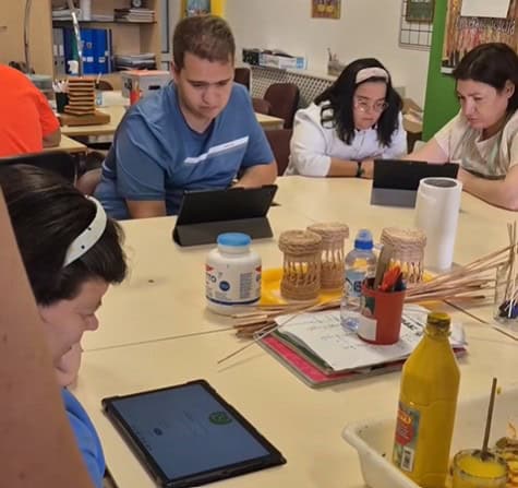MARMOLEJO | Personas con discapacidad refuerzan sus competencias digitales con el programa Pueblo Digital