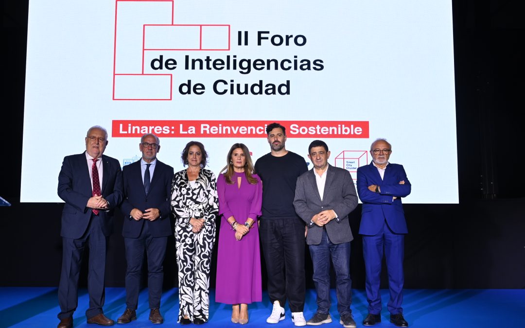 LINARES | La alcaldesa señala que “Linares se ha convertido en un ejemplo de reinvención y de futuro”, en la apertura del II Foro de Inteligencias de Ciudad