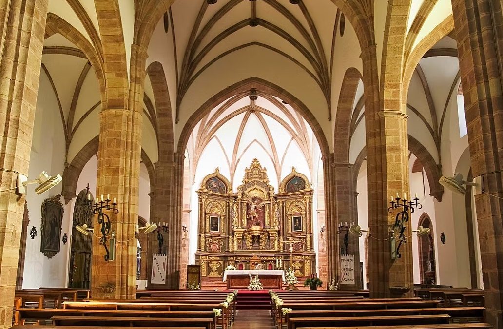 ANDÚJAR | Roban una medalla de la Virgen del Socorro en la parroquia de San Miguel de Andújar