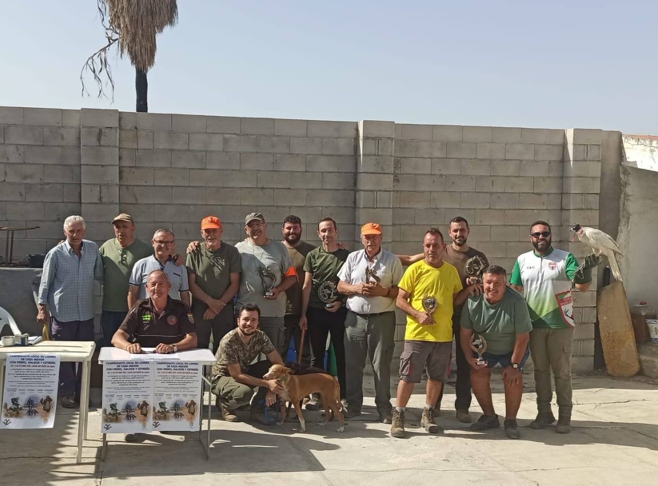 Participantes en el campeonato de caza